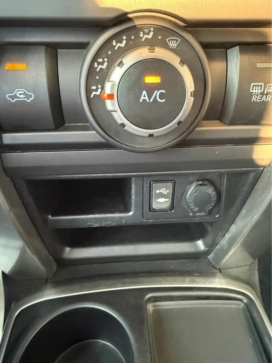 2015 Toyota 4Runner 5th Gen - Image 15 of 20