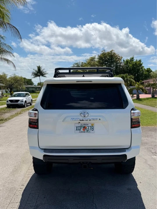 2015 Toyota 4Runner 5th Gen - Image 6 of 8