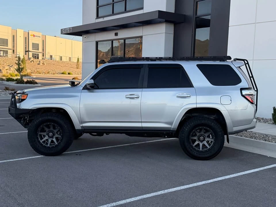 2015 Toyota 4Runner 5th Gen - Image 2 of 15