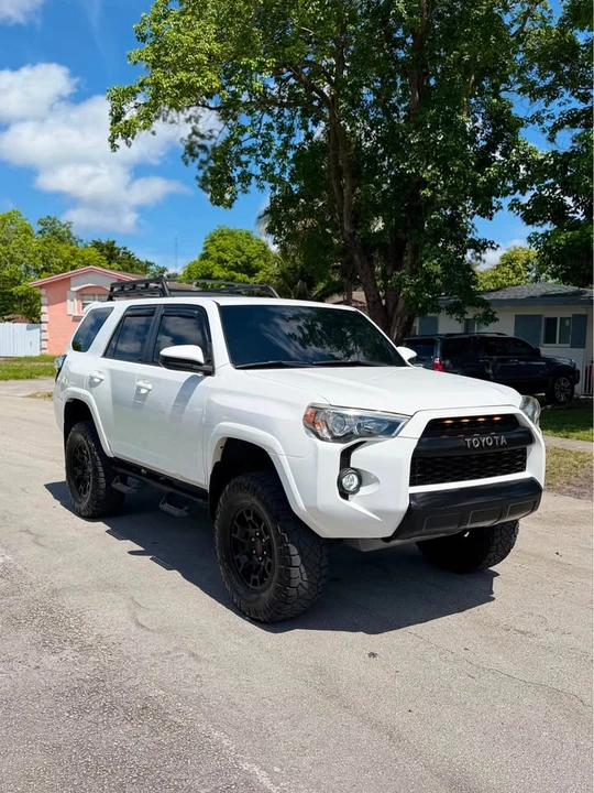 2015 Toyota 4Runner 5th Gen - Image 2 of 8