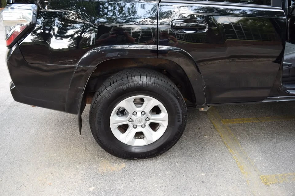2015 Toyota 4Runner 5th Gen - Image 17 of 20