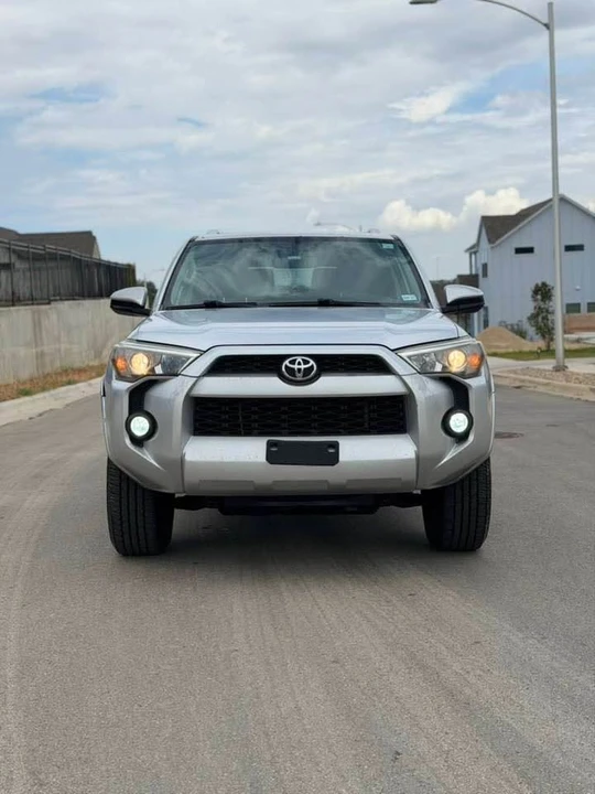 2015 Toyota 4Runner 5th Gen - Image 3 of 9