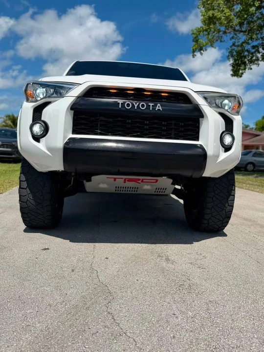 2015 Toyota 4Runner 5th Gen - Image 4 of 8