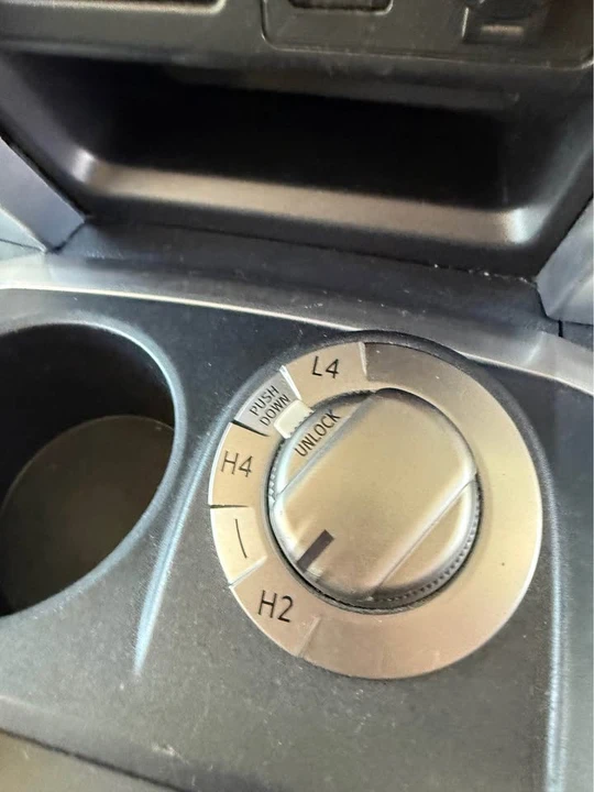 2015 Toyota 4Runner 5th Gen - Image 15 of 20