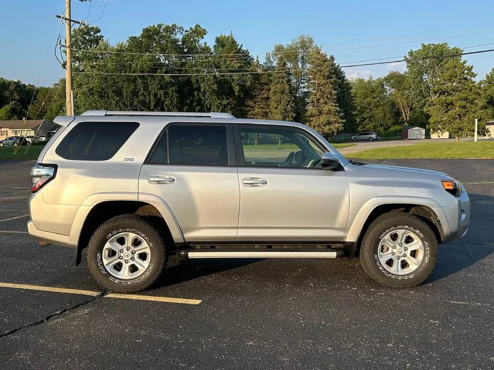 2015 Toyota 4Runner 5th Gen - Image 6 of 19