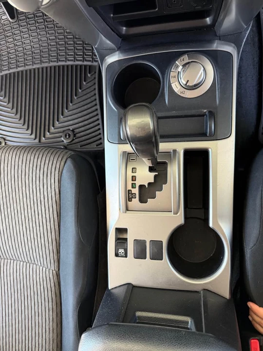 2015 Toyota 4Runner 5th Gen - Image 16 of 20