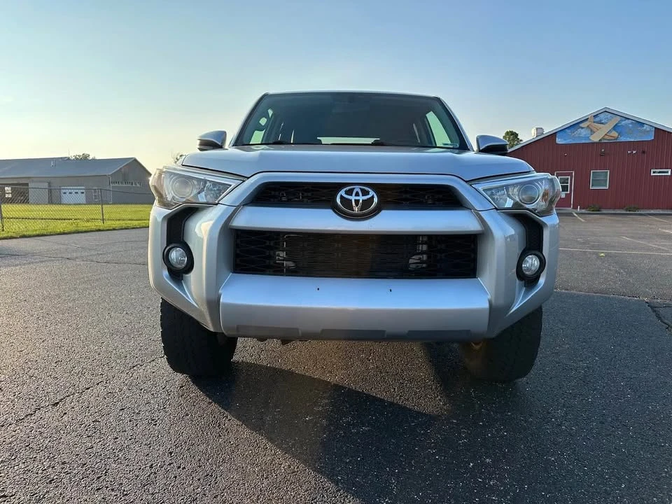 2015 Toyota 4Runner 5th Gen - Image 3 of 19