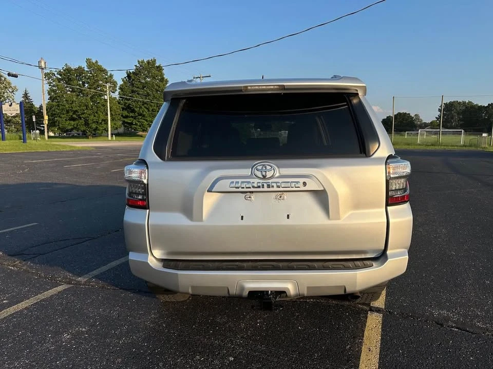2015 Toyota 4Runner 5th Gen - Image 4 of 19
