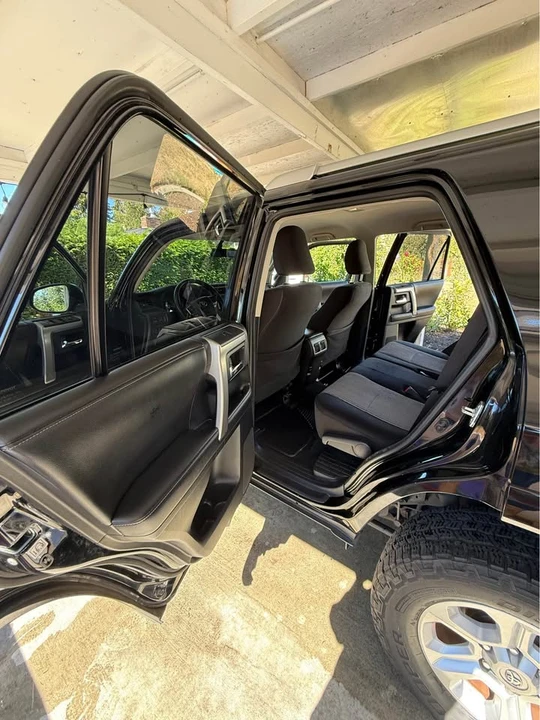 2015 Toyota 4Runner 5th Gen - Image 7 of 20