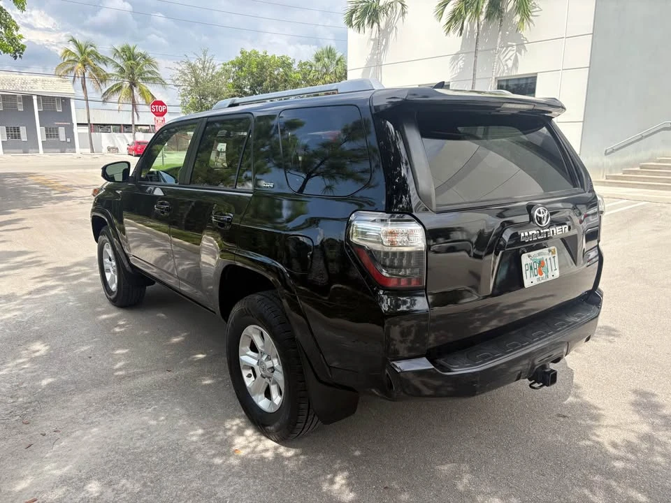 2015 Toyota 4Runner 5th Gen - Image 7 of 17