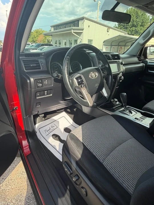2015 Toyota 4Runner 5th Gen - Image 5 of 13