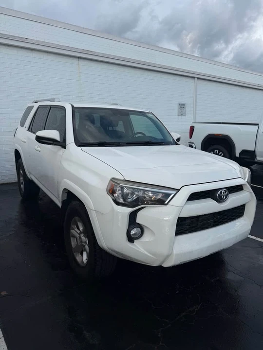 2015 Toyota 4Runner 5th Gen - Image 2 of 9
