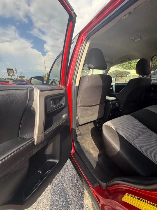 2015 Toyota 4Runner 5th Gen - Image 7 of 13