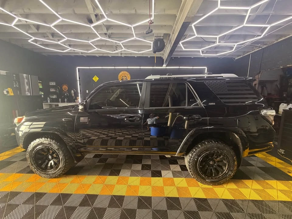 2015 Toyota 4Runner 5th Gen - Image 10 of 19