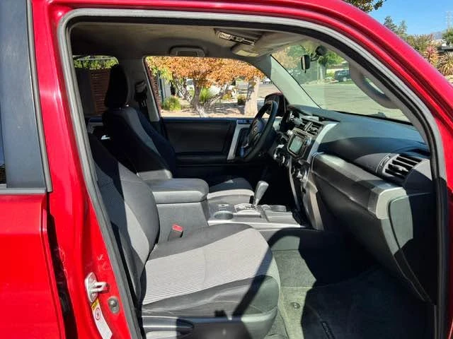 2015 Toyota 4Runner 5th Gen - Image 5 of 7