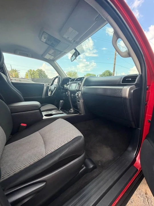 2015 Toyota 4Runner 5th Gen - Image 10 of 13