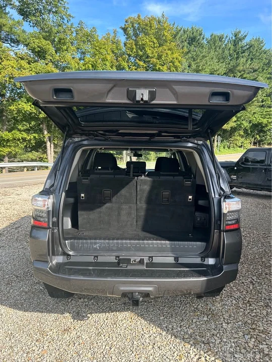 2015 Toyota 4Runner 5th Gen - Image 10 of 11