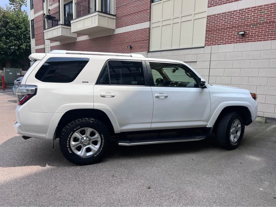 2015 Toyota 4Runner 5th Gen - Image 7 of 14