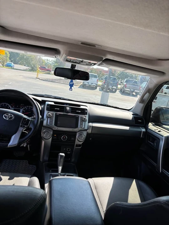 2015 Toyota 4Runner 5th Gen - Image 10 of 10