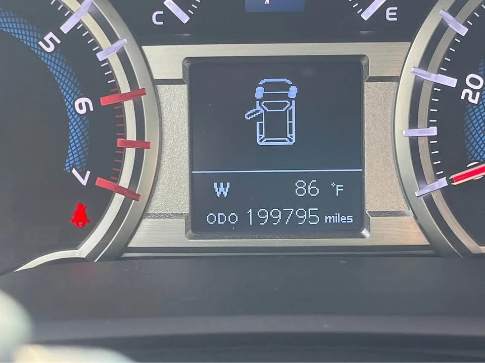 2015 Toyota 4Runner 5th Gen - Image 10 of 11