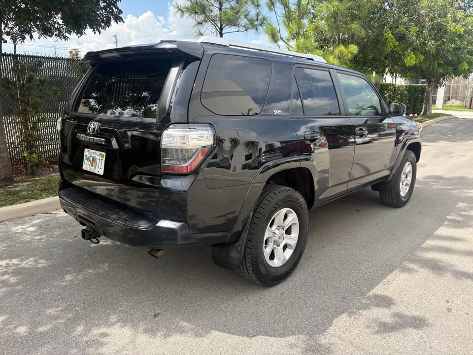 2015 Toyota 4Runner 5th Gen - Image 5 of 17