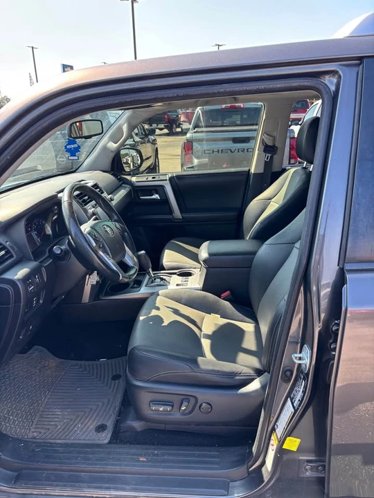 2015 Toyota 4Runner 5th Gen - Image 8 of 10