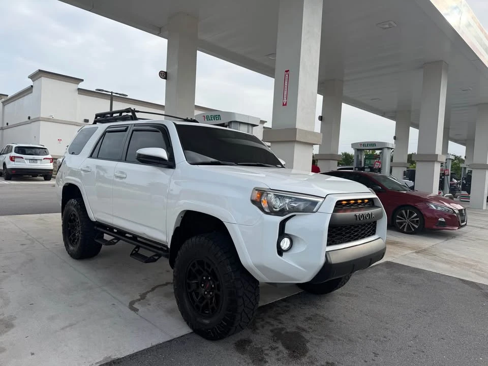 2015 Toyota 4Runner 5th Gen - Image 2 of 10