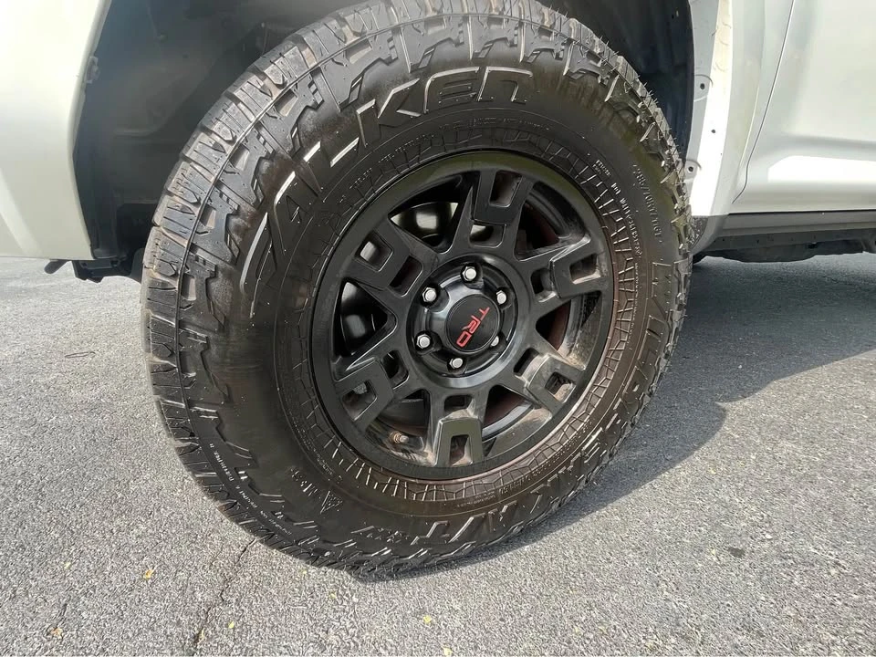 2015 Toyota 4Runner 5th Gen - Image 8 of 11