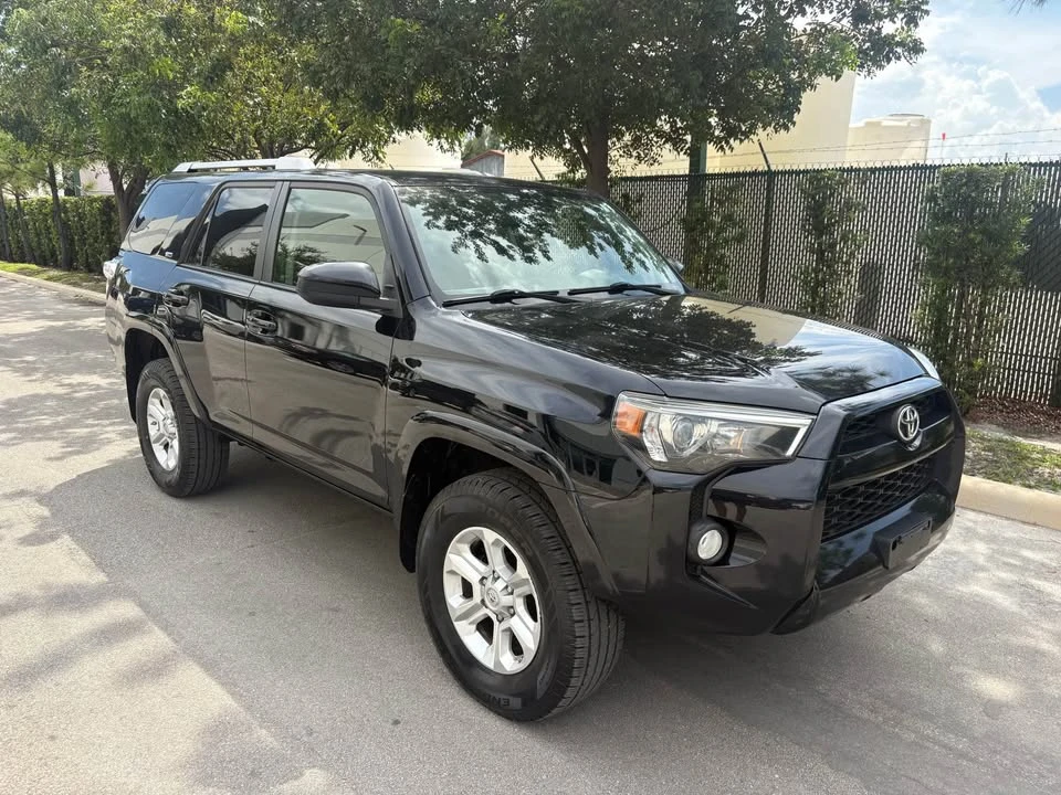 2015 Toyota 4Runner 5th Gen - Image 3 of 17
