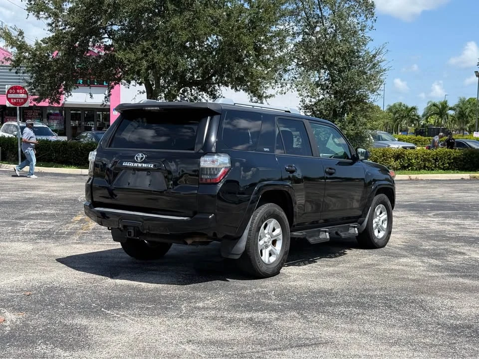 2015 Toyota 4Runner 5th Gen - Image 5 of 13