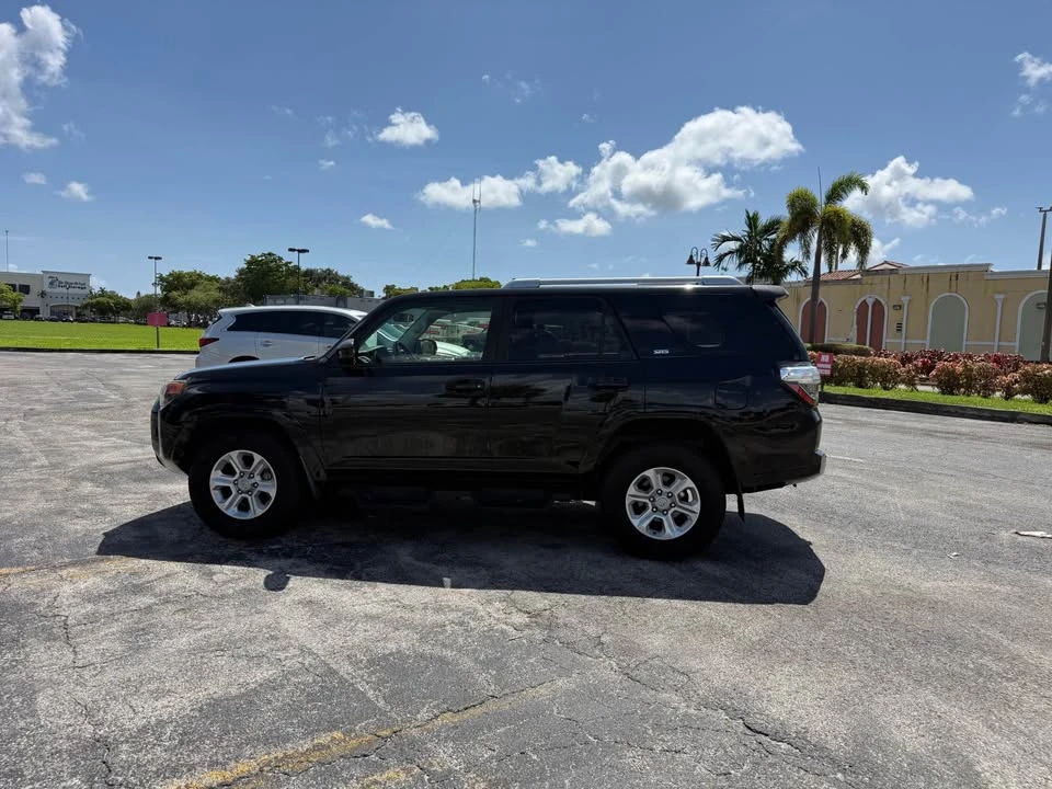 2015 Toyota 4Runner 5th Gen - Image 8 of 13