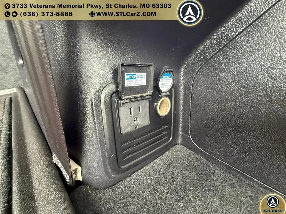 2015 Toyota 4Runner 5th Gen - Image 13 of 16