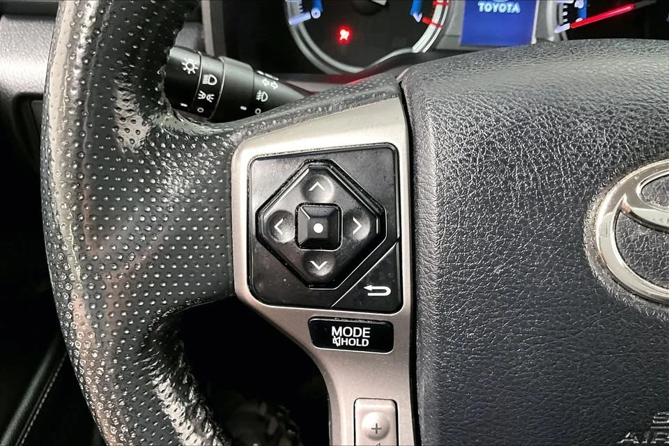 2015 Toyota 4Runner 5th Gen - Image 16 of 20