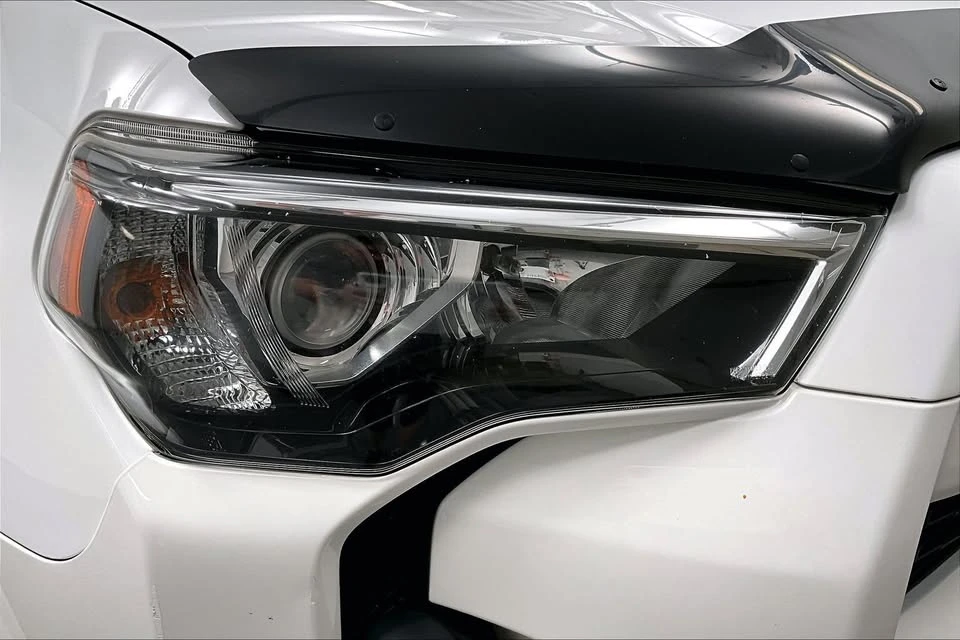 2015 Toyota 4Runner 5th Gen - Image 19 of 20