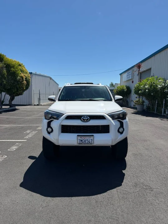 2015 Toyota 4Runner 5th Gen - Image 8 of 23