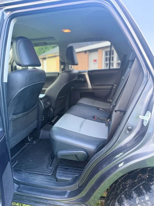2015 Toyota 4Runner 5th Gen - Image 9 of 19