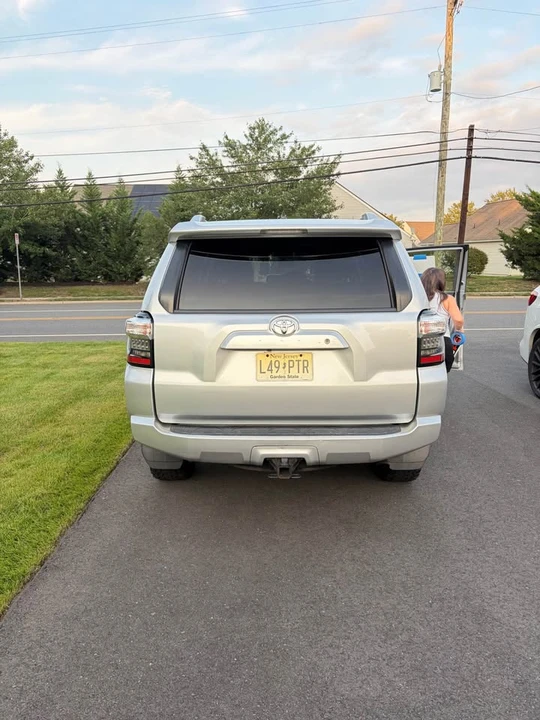 2015 Toyota 4Runner 5th Gen - Image 3 of 10