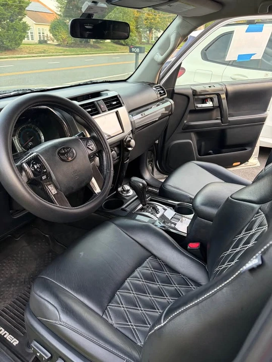 2015 Toyota 4Runner 5th Gen - Image 5 of 10