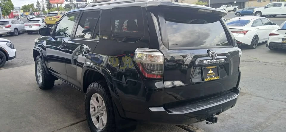2015 Toyota 4Runner 5th Gen - Image 8 of 20
