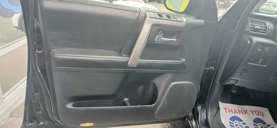 2015 Toyota 4Runner 5th Gen - Image 9 of 20
