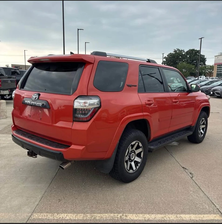 2015 Toyota 4Runner 5th Gen - Image 4 of 10
