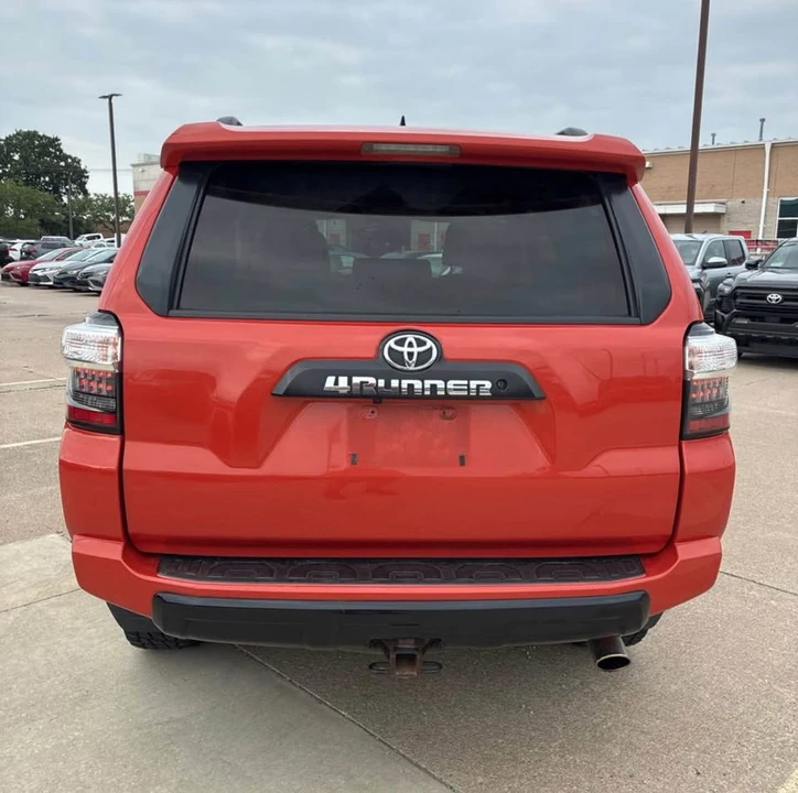 2015 Toyota 4Runner 5th Gen - Image 3 of 10