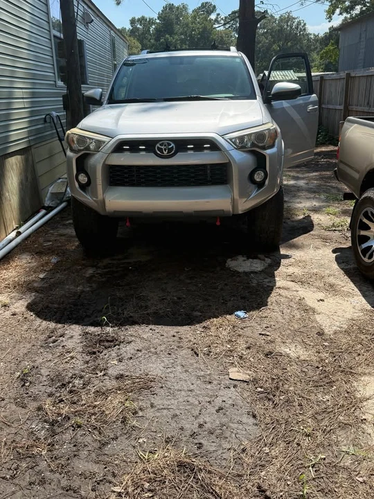 2015 Toyota 4Runner 5th Gen - Image 4 of 8