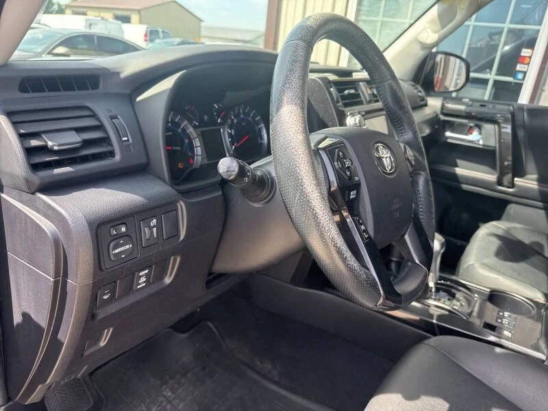 2015 Toyota 4Runner 5th Gen - Image 9 of 20