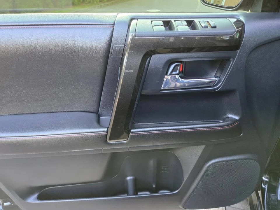2015 Toyota 4Runner 5th Gen - Image 14 of 20