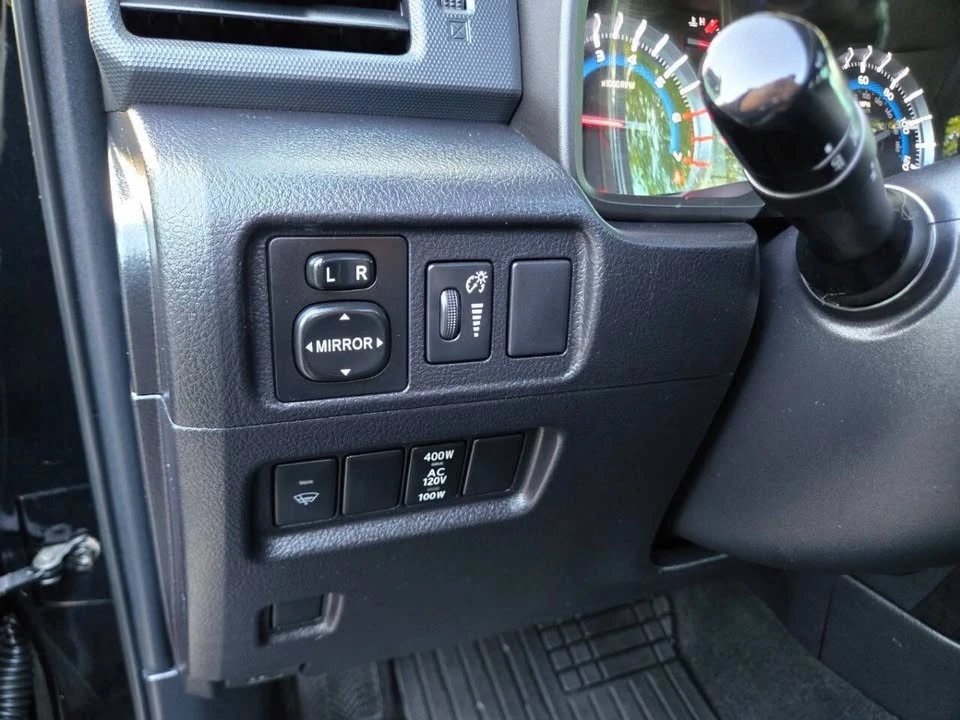2015 Toyota 4Runner 5th Gen - Image 19 of 20