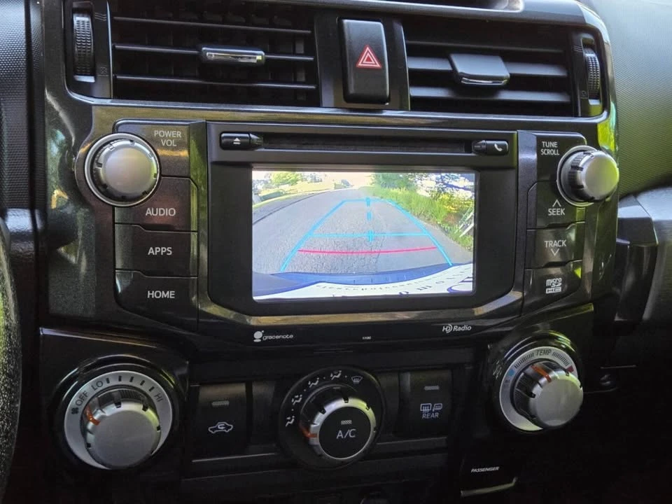 2015 Toyota 4Runner 5th Gen - Image 8 of 20