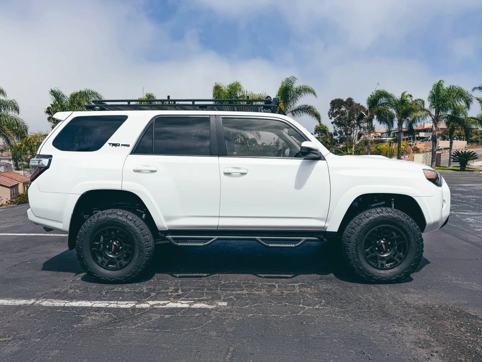 2015 Toyota 4Runner 5th Gen - Image 8 of 24