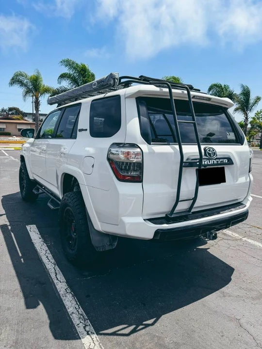 2015 Toyota 4Runner 5th Gen - Image 7 of 24
