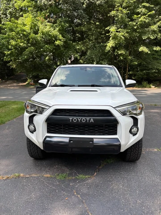 2015 Toyota 4Runner 5th Gen - Image 2 of 9